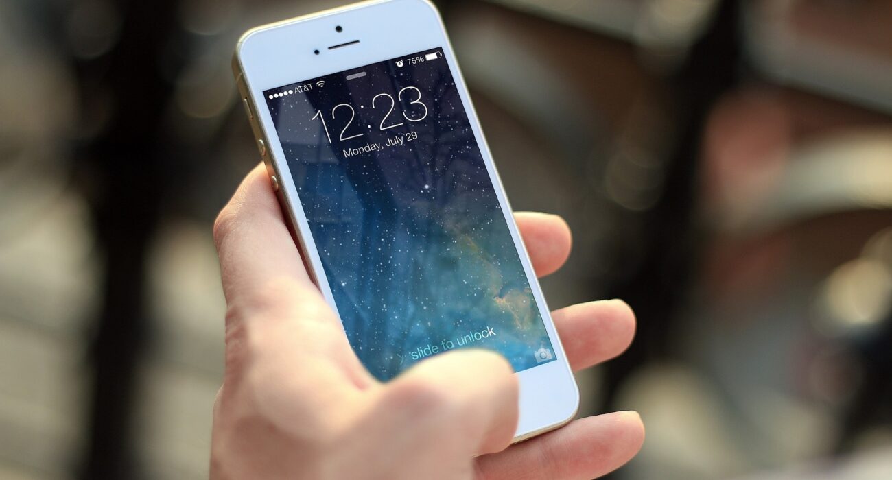 Free Iphone Smartphone photo and picture